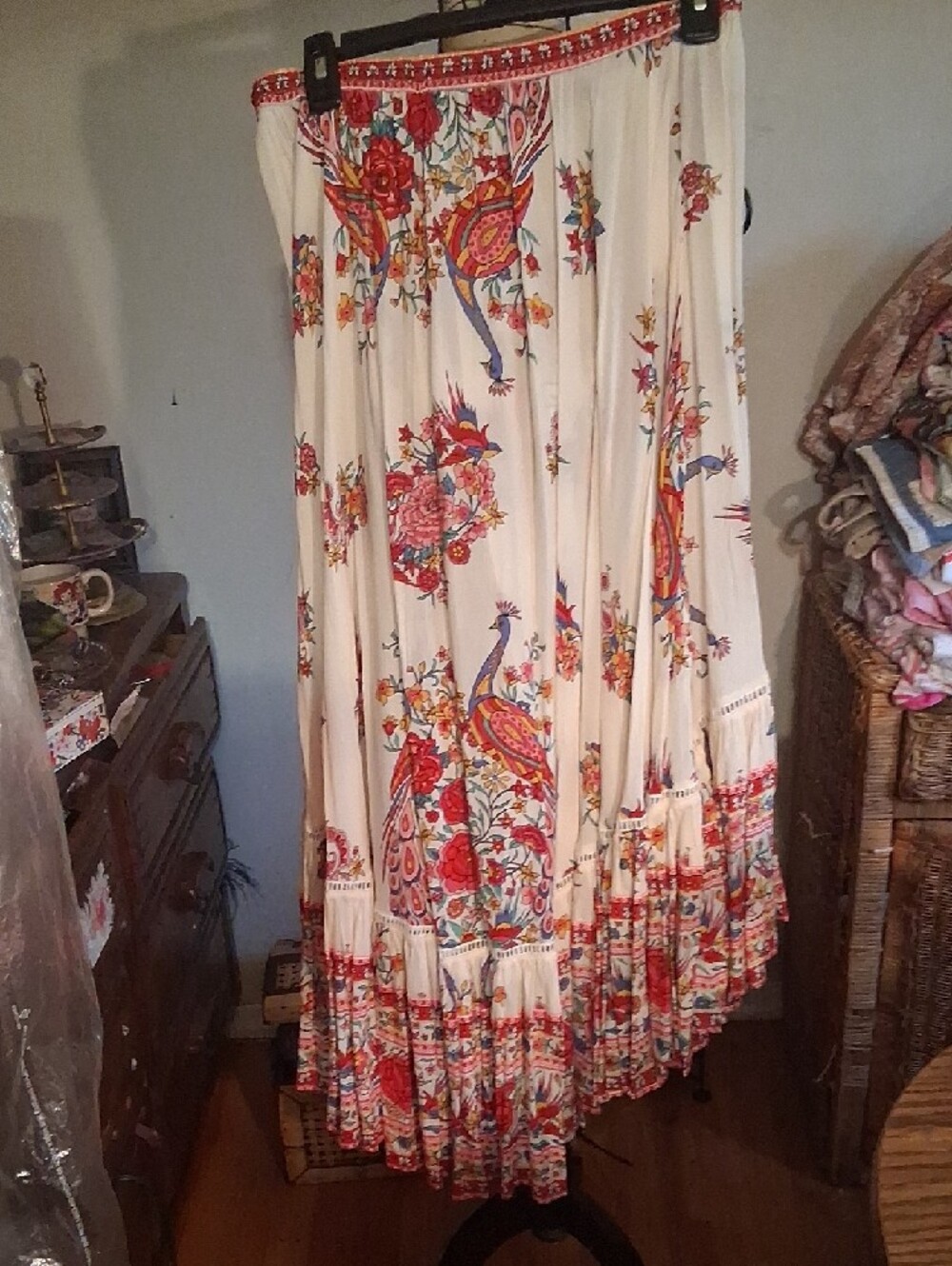 SPELL PARADISIO GORGEOUS RARE Floral Tiered Maxi Skirt in Cream and Red SIZE S